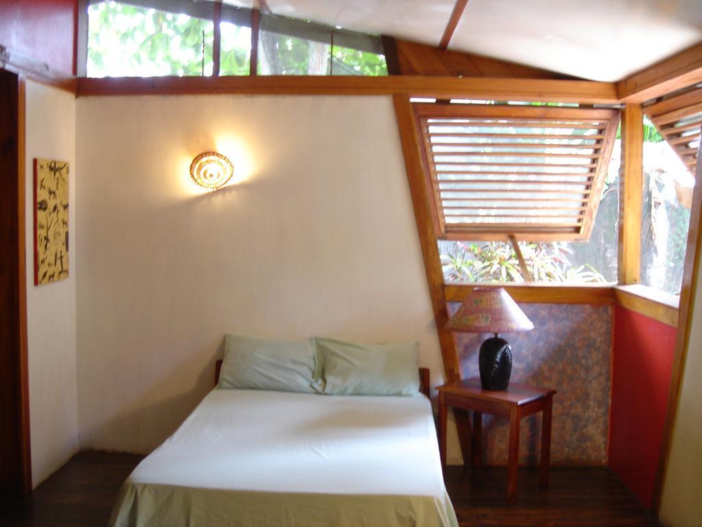 Whistling Bird Hotel Negril Exterior foto
